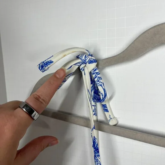 Kona Sol White with Blue Floral Toile Pattern Adjustable One Piece Swimsuit Sz L - Picture 9 of 9